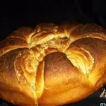 Плюшка «Цветок» с орехами