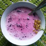 Десерт из черной малины