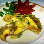 Мясо с айвой