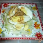 Салат из зеленой редьки и яиц