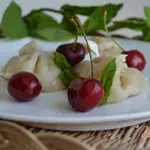 Вареники с черешней