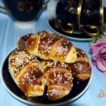 Круассанчики дрожжевые с шоколадной Нутеллой.