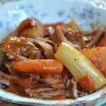 Тушеное мясо с овощами