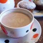 Какао с молоком и корицей