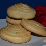 Сметанное печенье с ликером и кунжутом