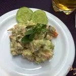 Салат Оливье с курицей