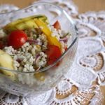 Тёплый салат из перловки и овощей