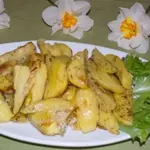 Картофель в белке, приготовленный в духовке