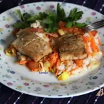 Треска маринованная,  запечённая с овощами