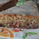 Клюквенный кекс с глазурью