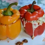 Перцы фаршированные  перловкой и говядиной
