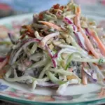 Салат с капустой и беконом