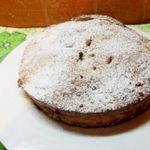 Мягкий яблочный пирог с белой черешней