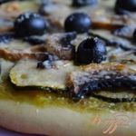 Пицца с цукини и шампиньонами