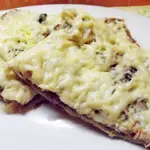Пицца с сырыми шампиньонами
