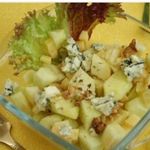 Салат с горгонзолой Каприз