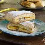 Сконы с персиками