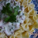 Соус из ветчины с зеленым горошком