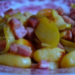 Ньокки с ветчиной и яблоком