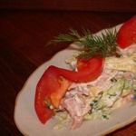 Быстрый салат с колбасой без майонеза