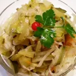 Салат из квашеной капусты