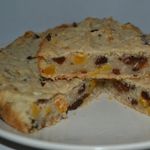 Овсяный пирог на яблочном отваре с сухофруктами