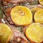 Куриные окорочка запеченные с апельсинами