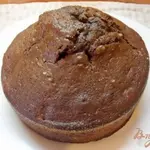 Шоколадный кекс с орехами