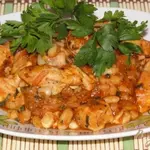 Быстрая фасоль в томате с куриным мясом