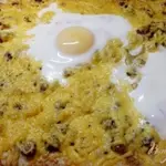 Пицца грибная с грибным соусом