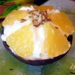 Шоколадные корзинки с кремом и фруктами