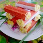 Крабовые палочки фаршированные огурцом