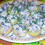 Картофель фаршированный сельдью