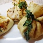 Закусочные мешочки с сыром