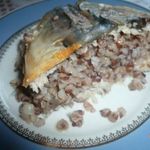 Скумбрия с гречневой кашей