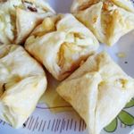 Медовые слойки с творогом