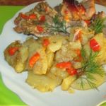 Запеченная голень индейки с картофелем