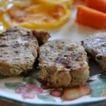 Маринованные свиные медальоны