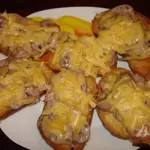 Сухарики с грибами