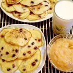 Оладьи с фруктами на кукурузной муке