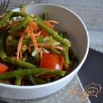 Острый салат из зеленой фасоли