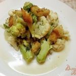 Брокколи и цветная капуста тушеные в сметане