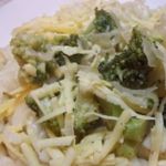 Макароны под соусом из брокколи