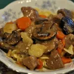 Говядина  тушенная с пастернаком
