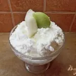 Десерт с грушей