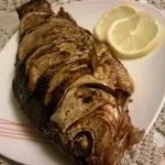 Караси с лимоном и луком