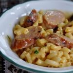 Макароны с сыром и колбасой