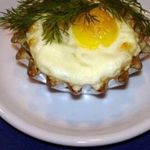 Яйца, запеченые в кокотницах