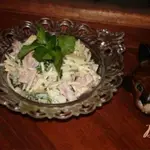 Салат с ветчиной и яблоком