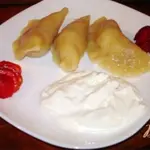 Вареники с клубникой